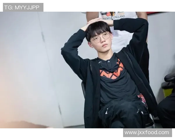 电竞实时数据分析聚焦TES团队在CSGO中的战术意识与决策探讨实时数据